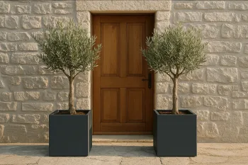 Moderno kovinsko korito za rože v atrancit barvi