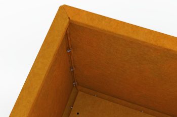 Bližnji pogled na kot cvetličnego korito Flamula s prikazom enostavne montaže s stranskimi vijaki.